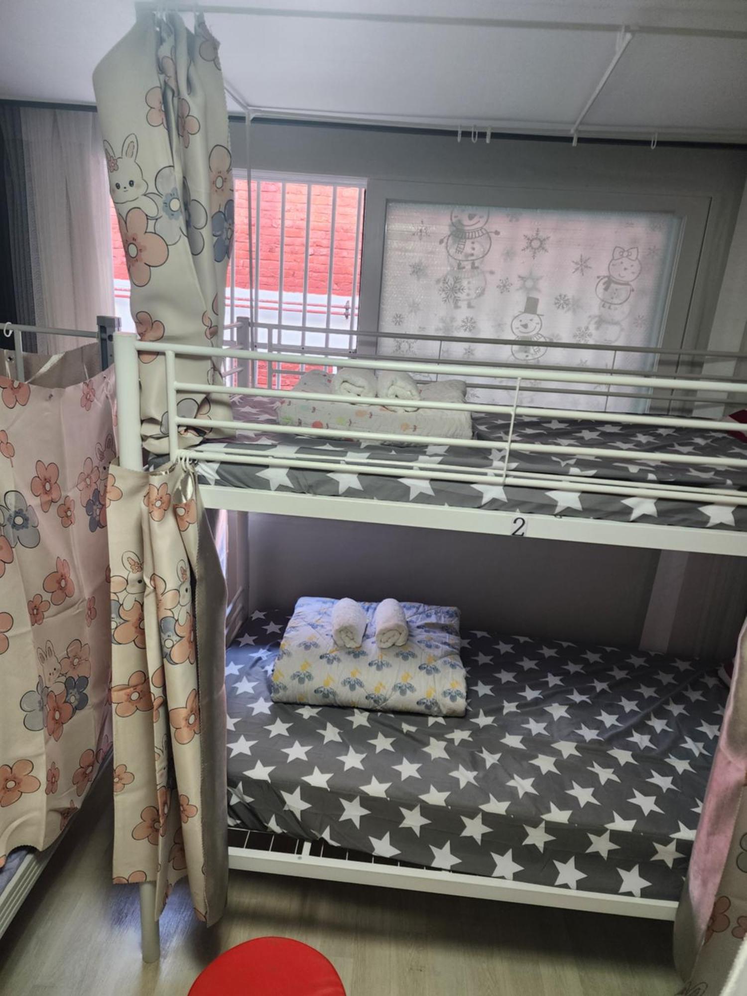 Disco Pangpang Guesthouse Инчон Номер фото