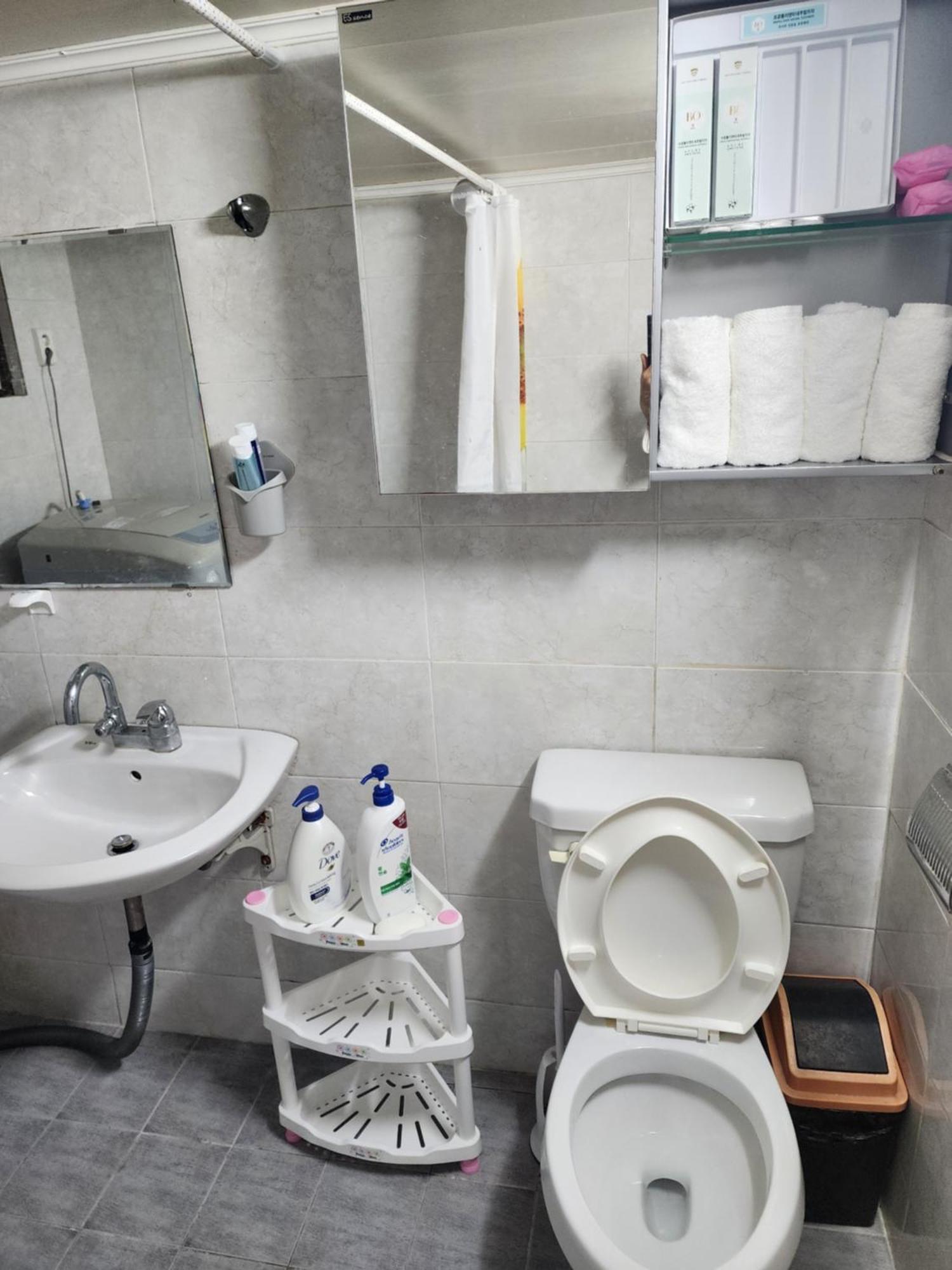 Disco Pangpang Guesthouse Инчон Экстерьер фото
